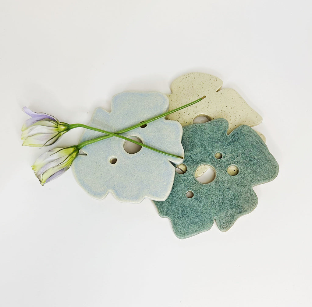 FROGS. Set of 2 pieces.
